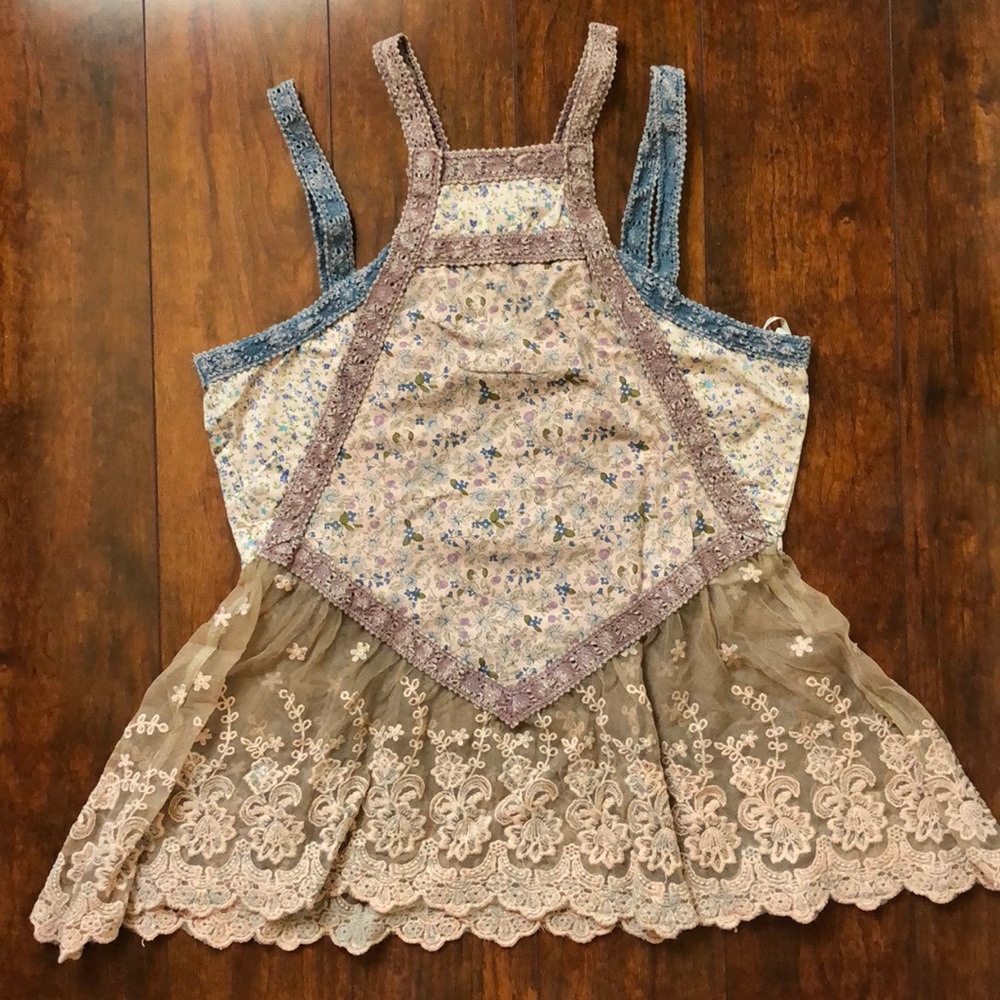 Gimmicks Lace Floral Tank Top